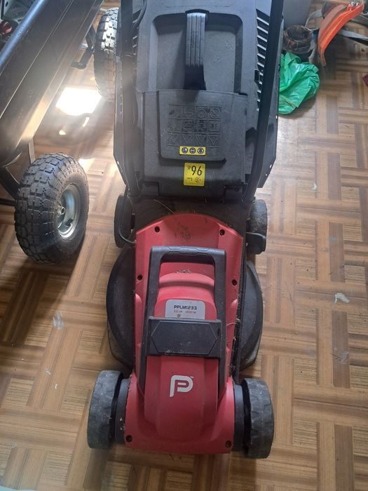 Kosiarka elektryczna bdb.