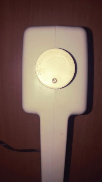 Электромассажер Бодрость и роликовый деревянный массажер.