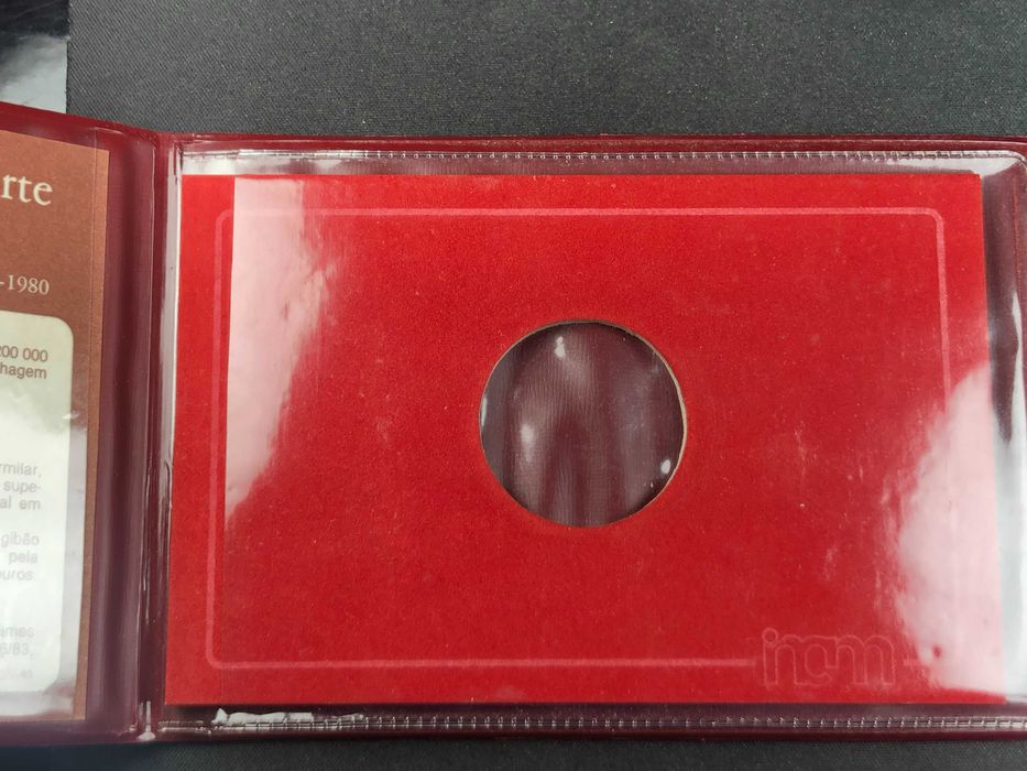 Várias carteiras vazias para moedas de escudos - OFICIAIS