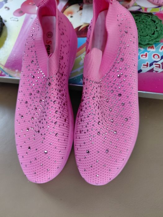 Nowe trampki  wkladane