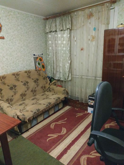 Продам кімнату (в минулому сімейний гуртожиток).