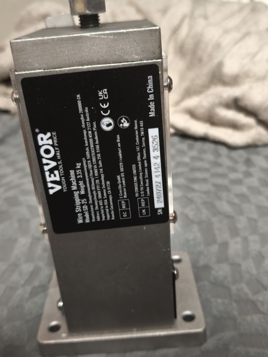 Ferramenta de decapagem de fios VEVOR de 1,5 a 25 mm com 1 lâmina de corte para cortar e decapar fios de cobre usados. (oferta de +. uma lâmina)