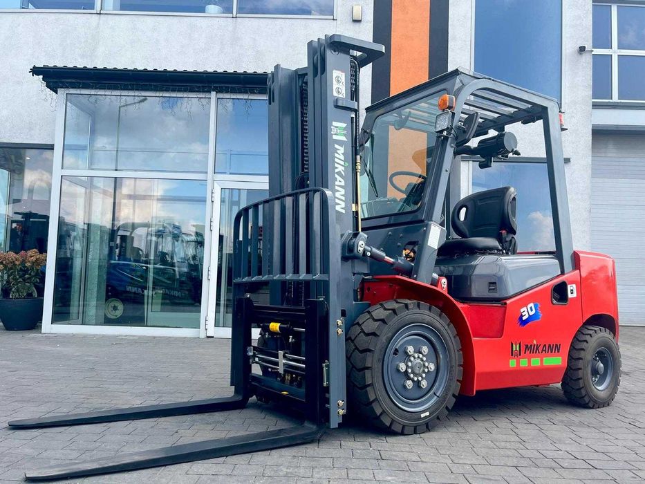 Wózek Widłowy 3T MIKANN, Maszt 4.5m,Triplex, Diesel , Półkabina