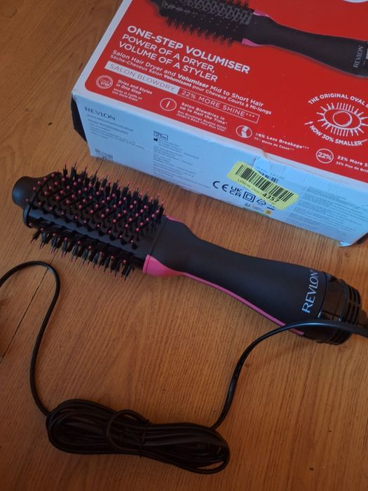 Lokówko-suszarka Revlon SMALLER BRUSH