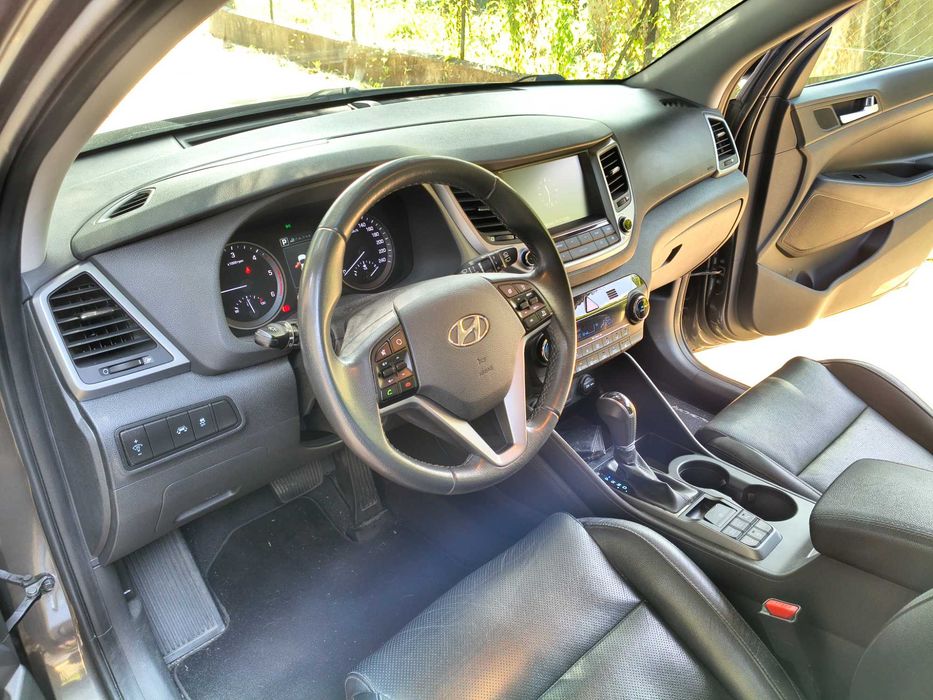 Hyundai TUCSON 1.7 CRDi PREMIUM DCT (141cv) + Pack Led (DEZ 2016)