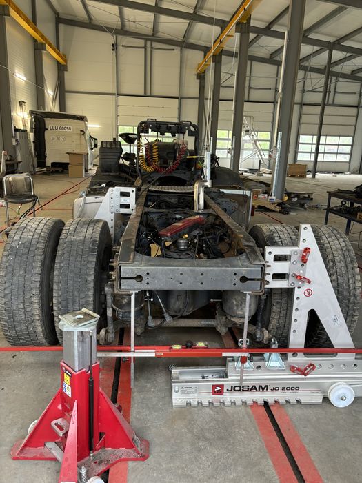 Naprawy powypadkowe TIR Prostowanie ram JOSAM,holowanie