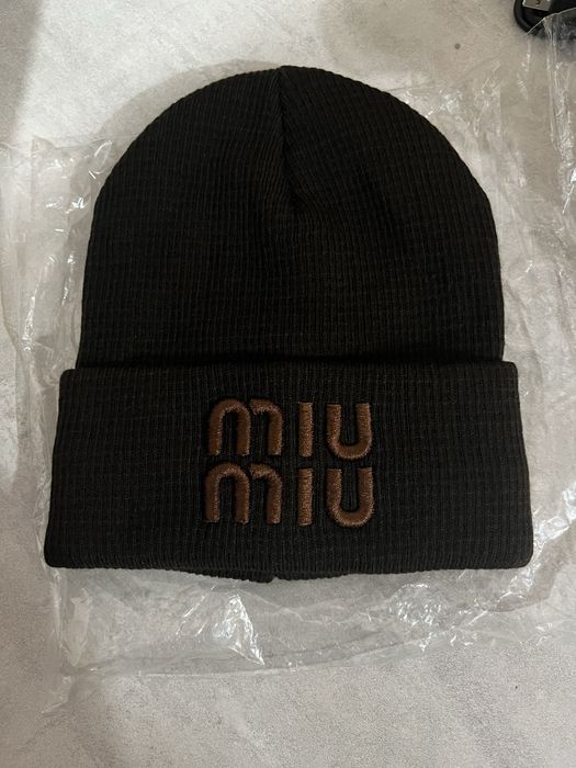 Шапка лопатка  міу міу