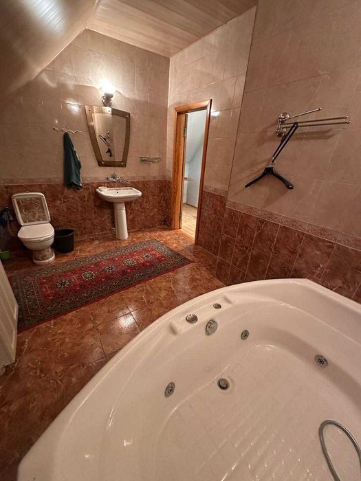 Будинок в Молодіжному