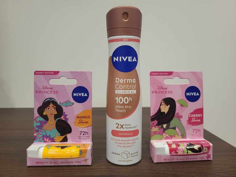 Nivea - zestaw pielęgnacyjny - Derma Control + 2 pomadki z serii Disney