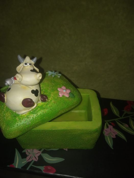 Маленькая декоративная шкатулка, керамика