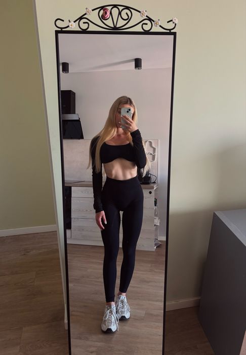 Czarne Legginsy sportowe marki Satinva Natural Lift