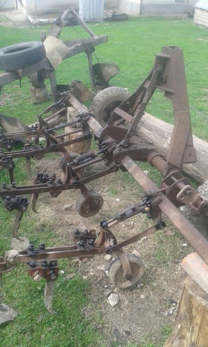 Продам просапний культиватор.