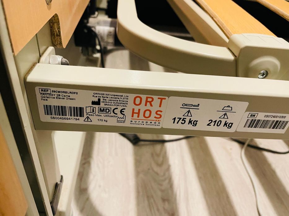 Cama elétrica articulada multifuncional