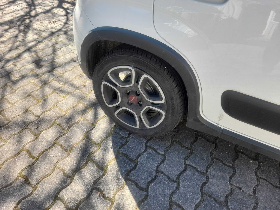 Fiat Panda 1.0 Hybrid 2022 | Nacional | 4 Pneus Novos