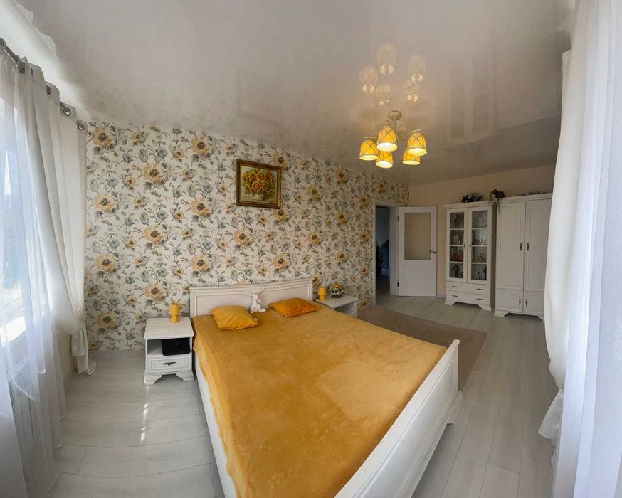 Продаж дому з якісним ремонтом 140 м2 Мархалівка