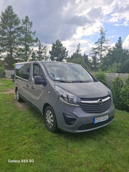 Wynajem wypożyczalnia  Bus 9 osobowy możliwość z kierowcą