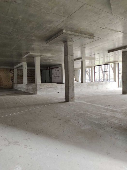 Дерби ТЦ фасад здание 7700 м +терраса, паркинг, рампа