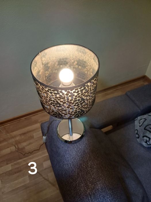 Candeeiros teto e um de mesa