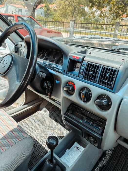Opel Corsa A C1 de 1992 - Excelente Estado foto 5
