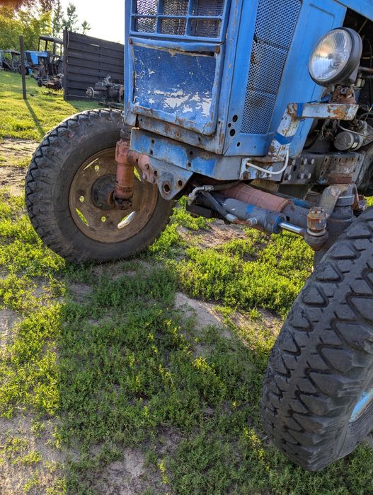 Балка міст передній колеса МТЗ 80 Мост цапфа рукав ступиця Чулок МТЗ