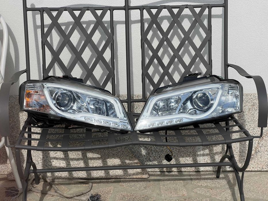 Faróis Daylight Audi A3 8P 08-12 Cromados
