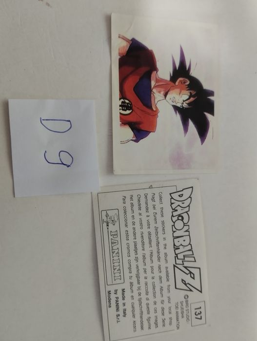 (D2) Cromos de 8 coleções