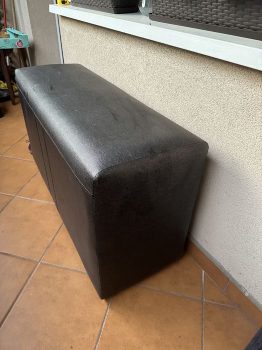 Solidna ławka / pufa przyścienna czarna 106 cm