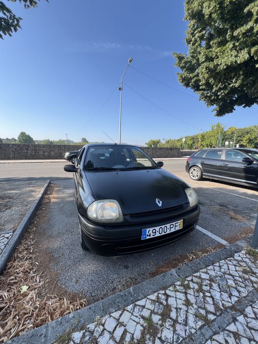 Clio 1.2 ano 2000