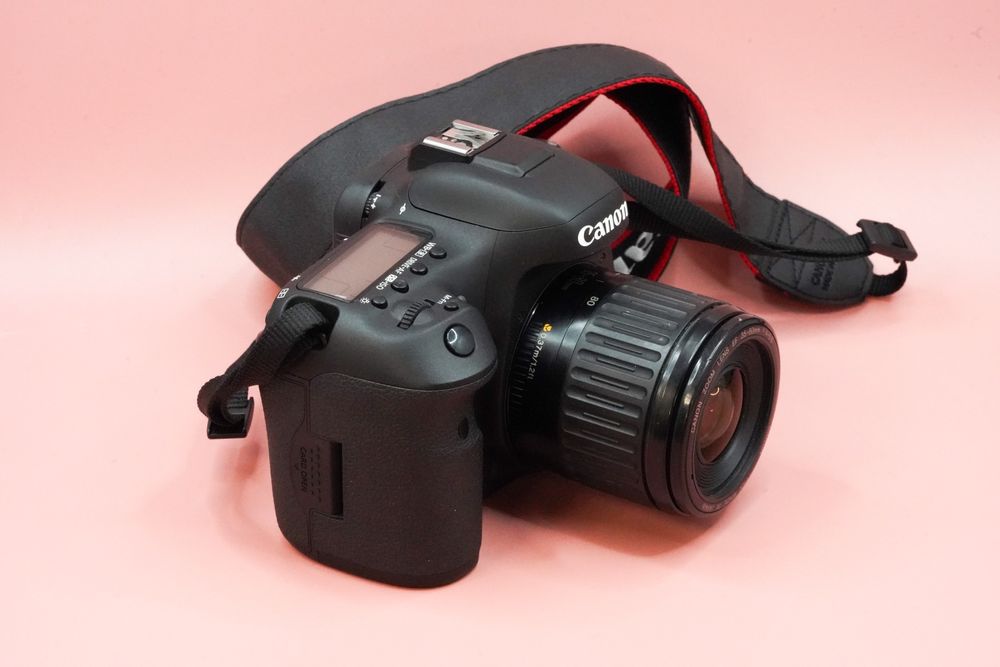 Фотоапарат Canon 7D mark II обєктив в подарунок