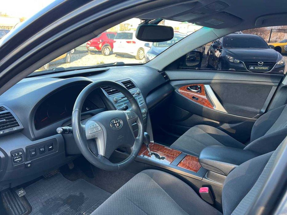 Toyota Camry 40 2008 рік 2.4 бензин