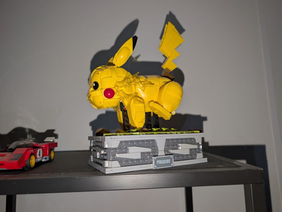 Pikachu lego mega construx