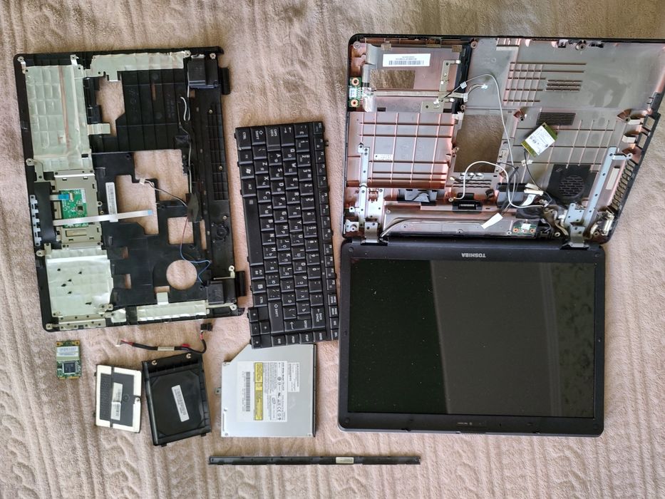 Toshiba satellite l300-1a3 разборка