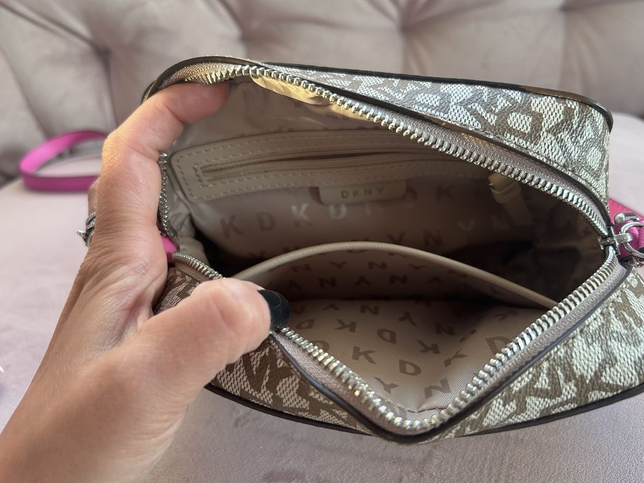 Torebka listonoszka DKNY