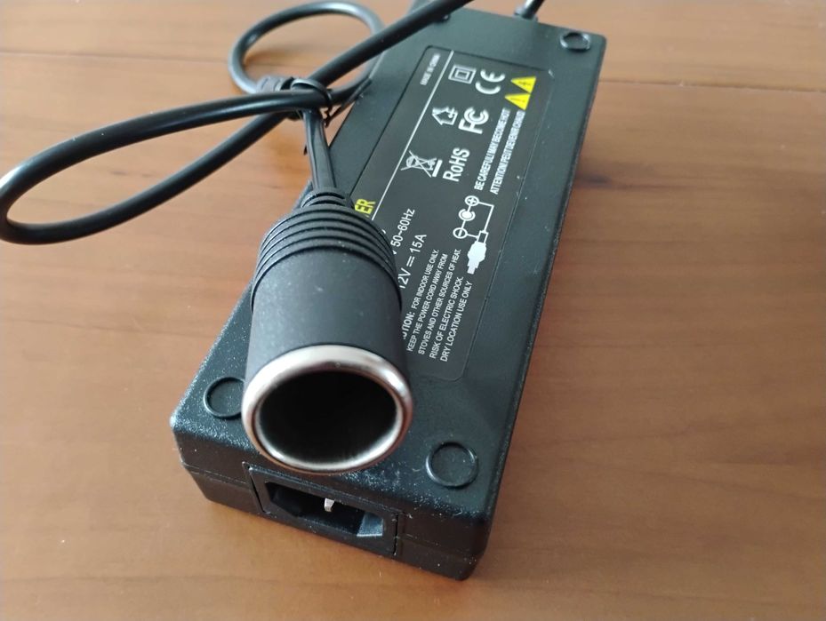 Transformador isqueiro carro