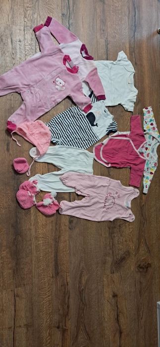 12 sztuk ubranek dla dziewczynki rozmiar 50-56