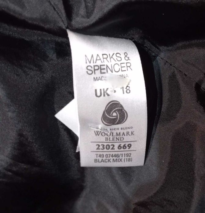 Элегантное полупальто в черно-белой гамме, Marks & Spencer (Англия).