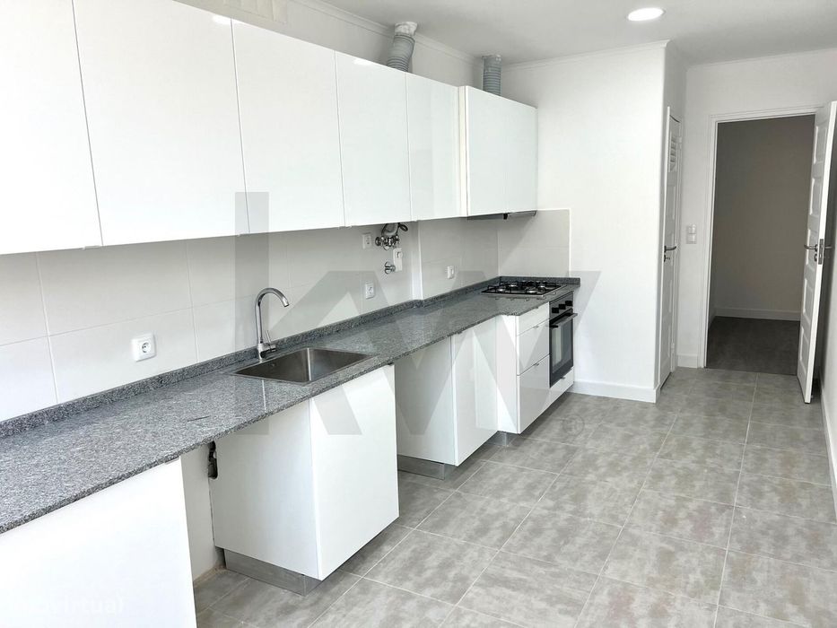 Apartamento para Arrendamento T3+1 em Alvalade