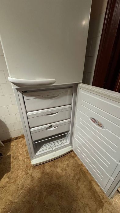 Холодильник Атлант двокамерний