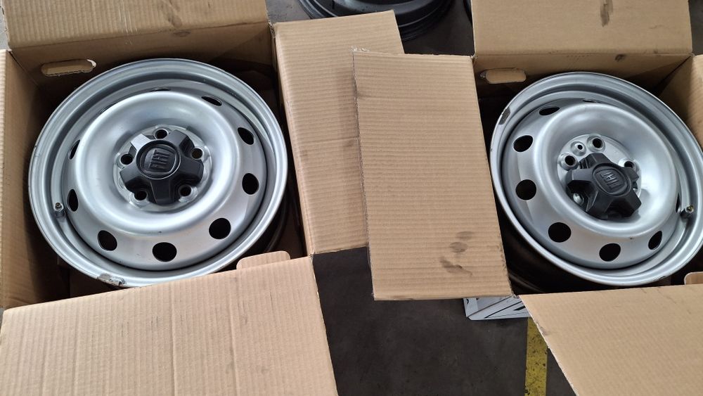 Jantes 15" com 5 furos