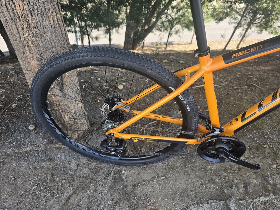 Bicicleta de btt nova travoes hidraulicos barataa