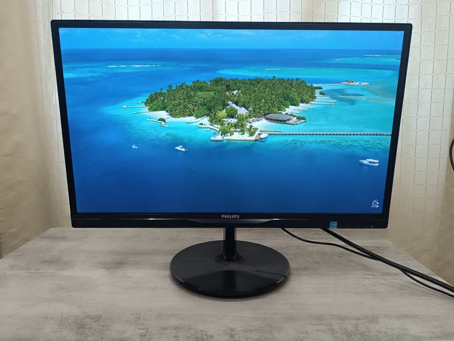 Продаються монітори Philips