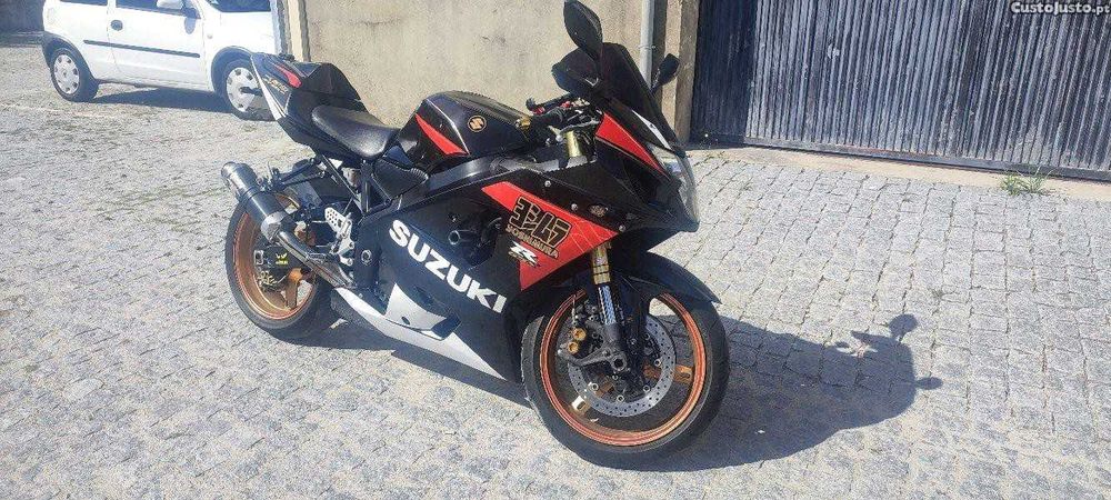 GSXR 750 k5 + Extras