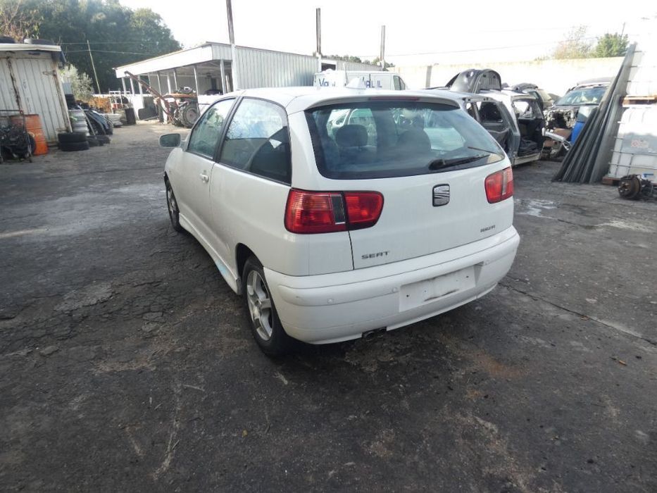 Seat Ibiza de 2001 para peças