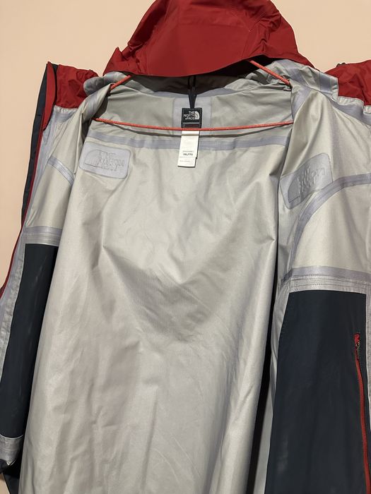 Вітровка The North Face Gore Tex XCR