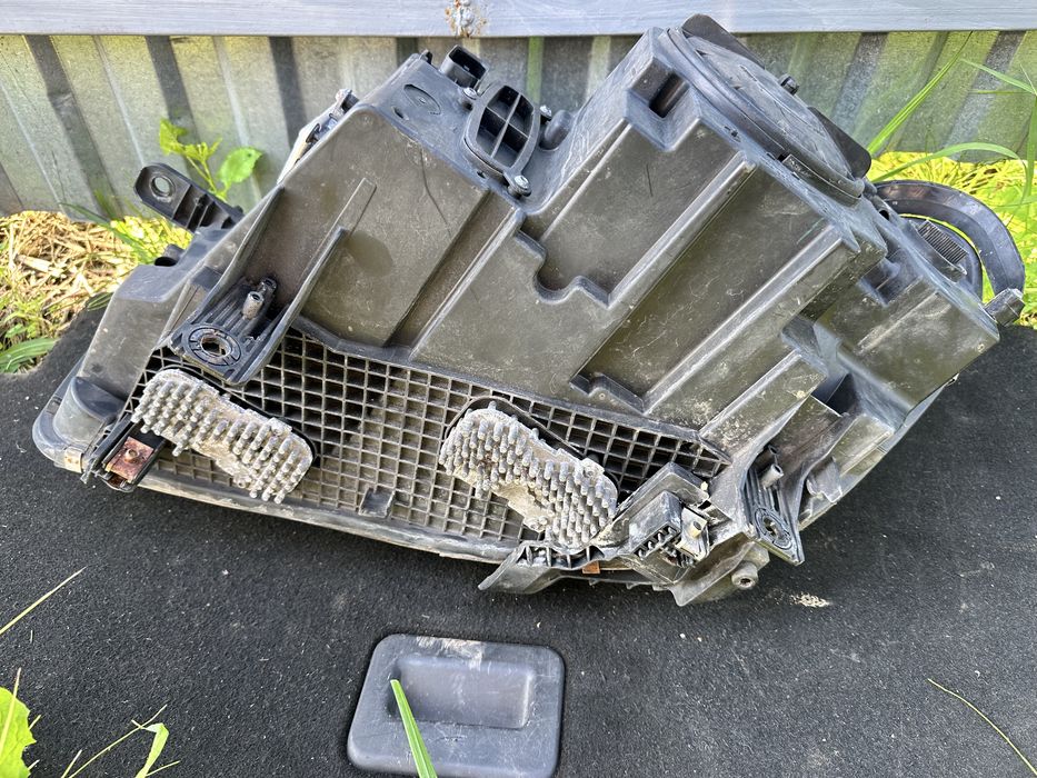 Фара права BMW X5 F15