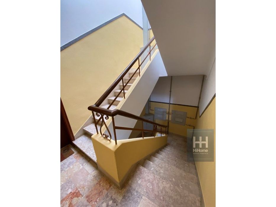 Apartamento T2 com Logradouro em Venda Nova-Falagueira Amadora
