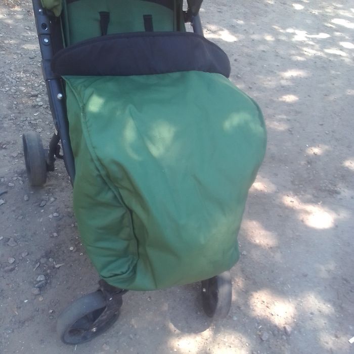 Продается детская прогулочная коляска