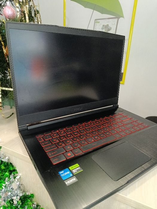 Ноутбук MSI GF63 MS-16R8