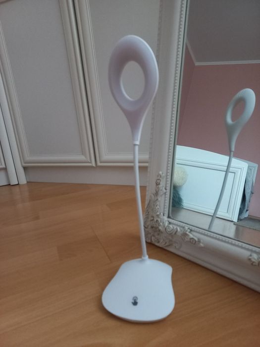 Лампа світильник акумуляторний LED настільний