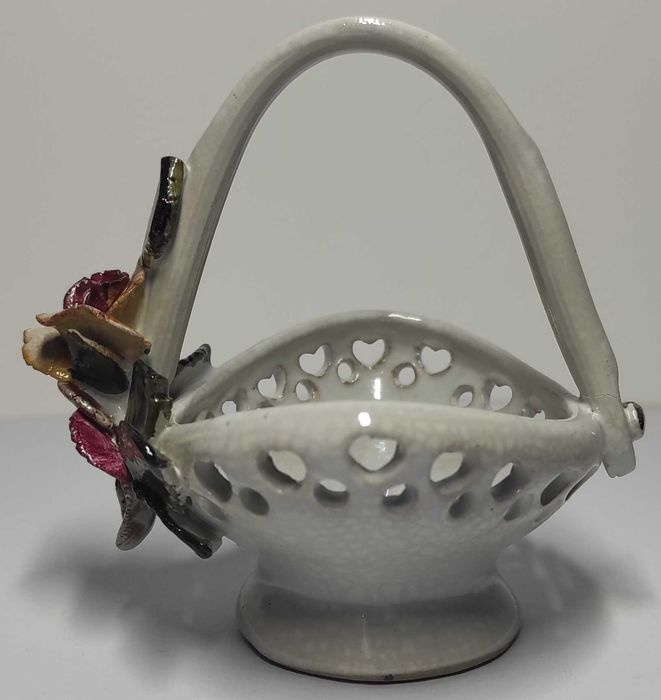 Porcelanowy koszyk koszyczek kosz z porcelany kwiaty kwiatki vintage